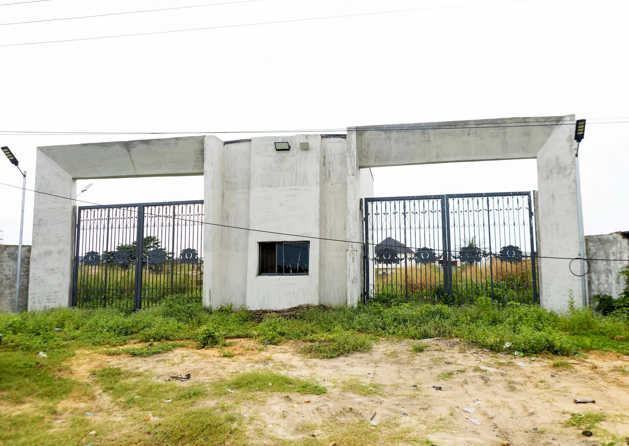 11-Plots Expressway Frontage